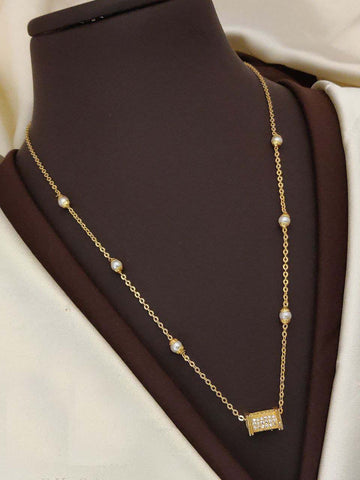 GOLDEN PEARL NECKLACE
